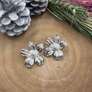 Silver papatya kurusu küpe